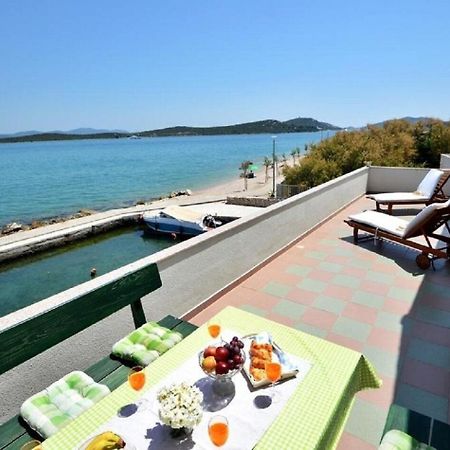 Apartment Denko Betina  Esterno foto